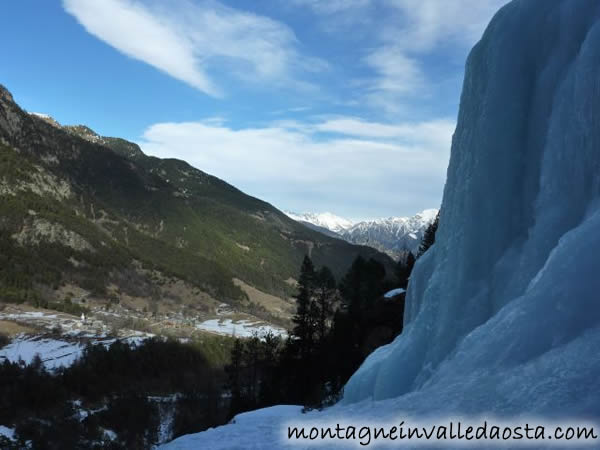 cascata castello incantato