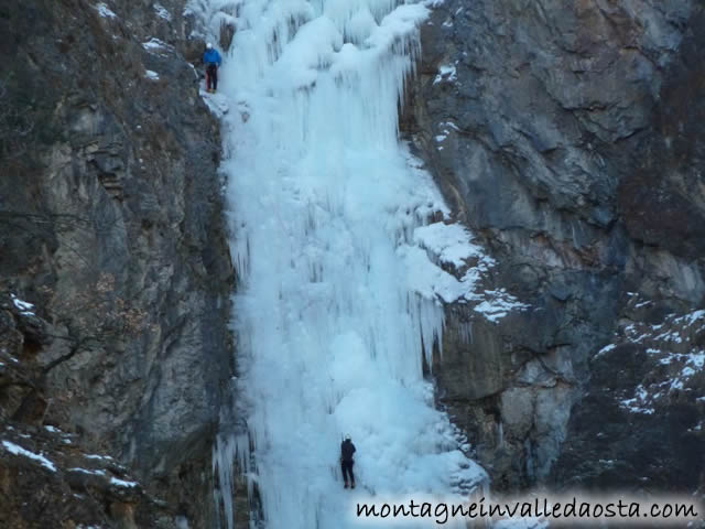 cascata pape satan