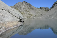 lago pietra rossa