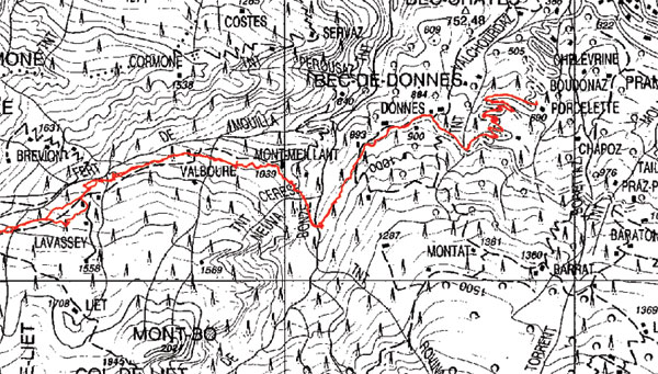 Bocchetto della Finestra o Finestra di Traversella 2309 m (impropriamente chiamato Colle della finestra su IGM): si tratta di un itinerario selvaggio per scialpinisti amanti della scoperta e dell'avventura.