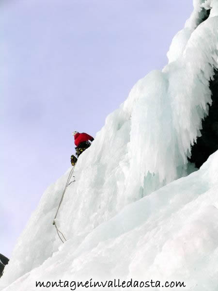 cascata trip in the night