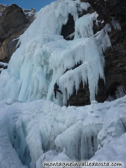cascata trip in the night